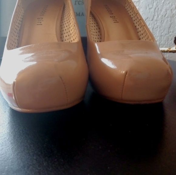 Steve Madden Nude Heels Size 6.5 - Picture 6 of 7